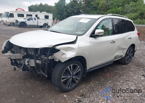 2018 Nissan Pathfinder Platinum z USA, uszkodzony, nr VIN 5N1DR2MM1JC612848